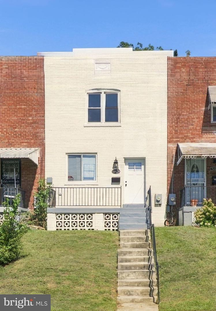 5222 CENTRAL AVE SE Property Photo 1