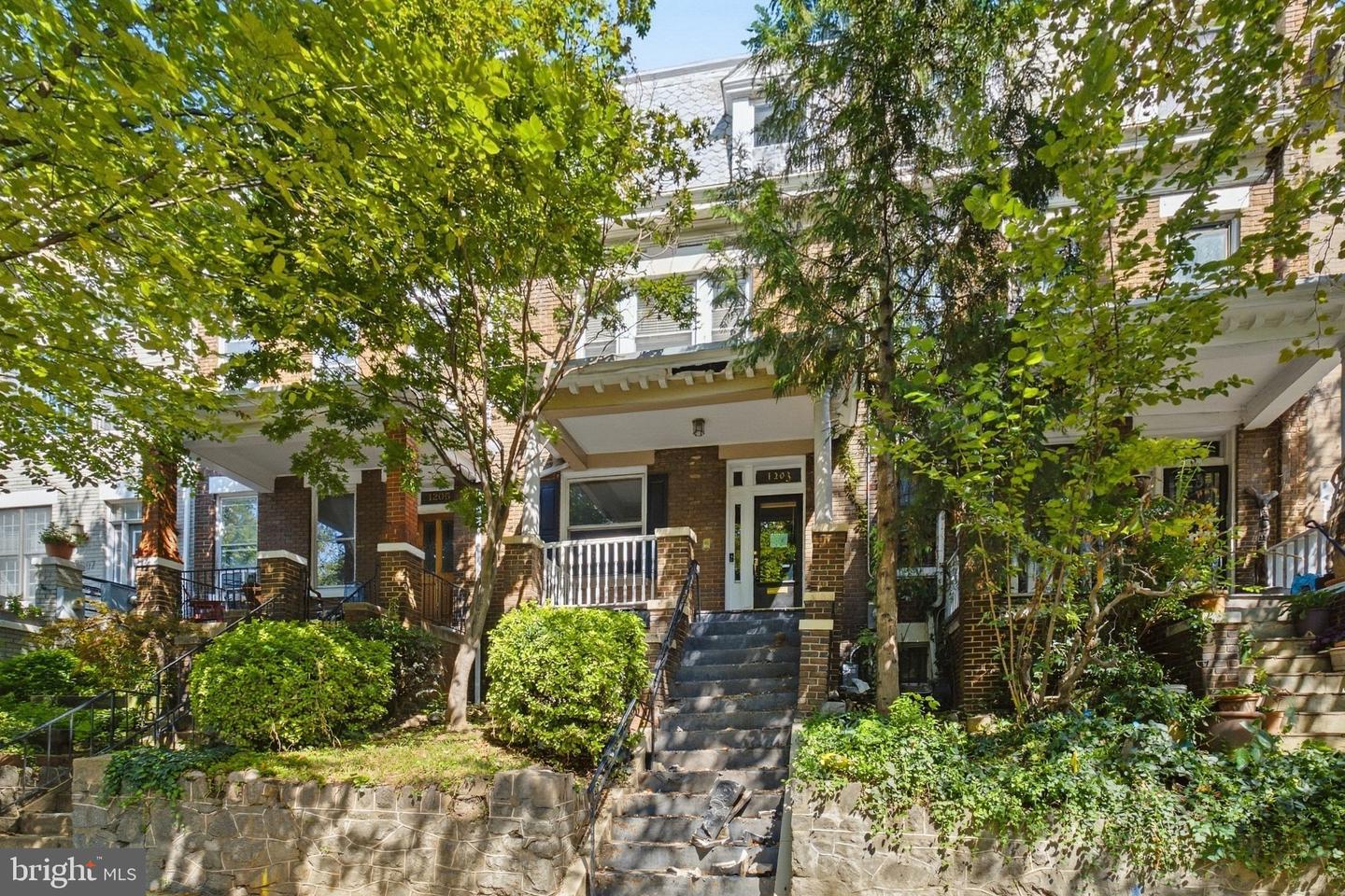 1203 COLUMBIA RD NW Property Photo 1
