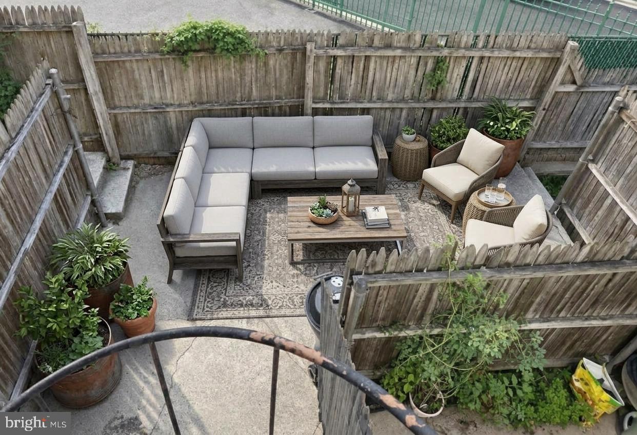 4436 Macarthur Blvd Nw #5b Property Photo 4