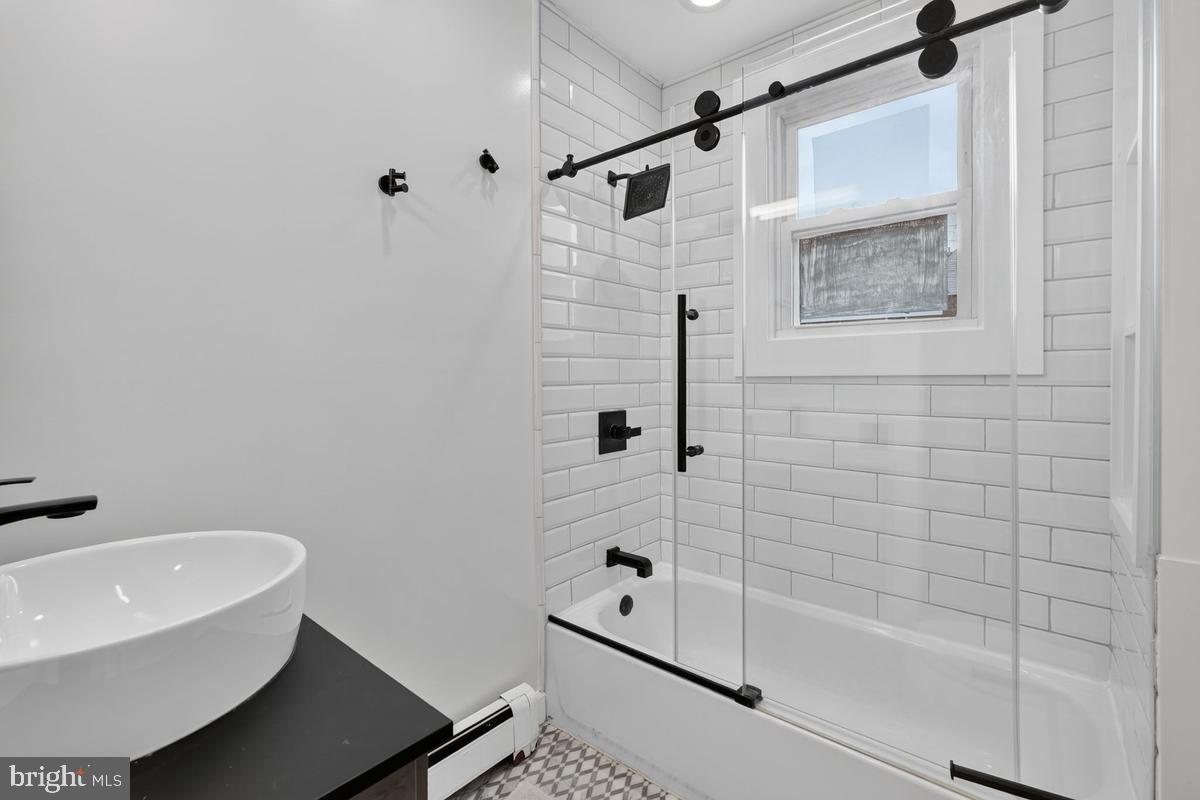4913 Brooks St Ne Property Photo 11