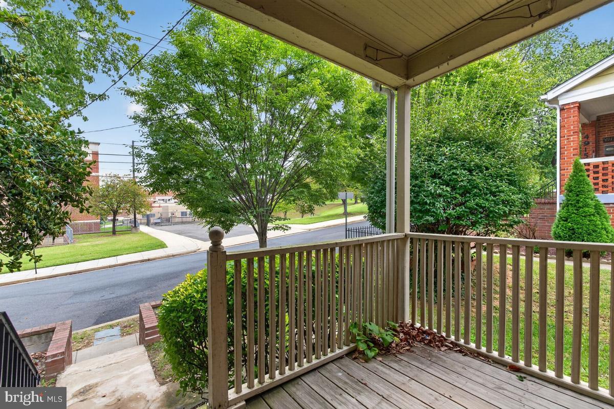 4913 Brooks St Ne Property Photo 19