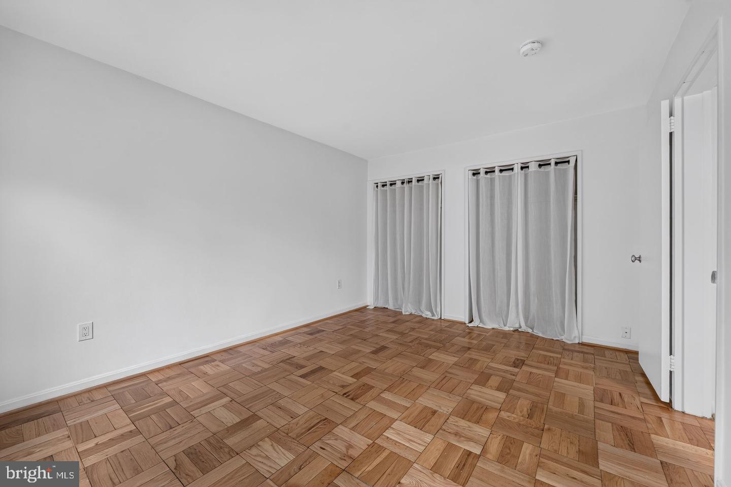 DCDC2284268 Property Photo 25