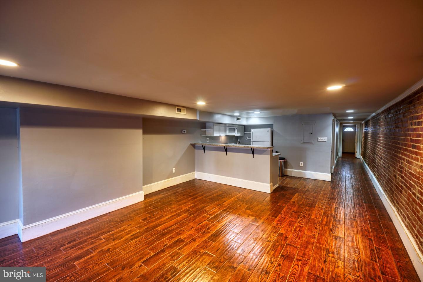 50 T St Nw #b Property Photo 4