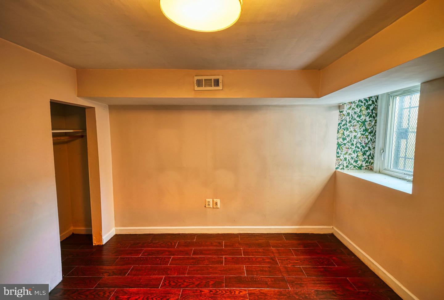50 T St Nw #b Property Photo 13