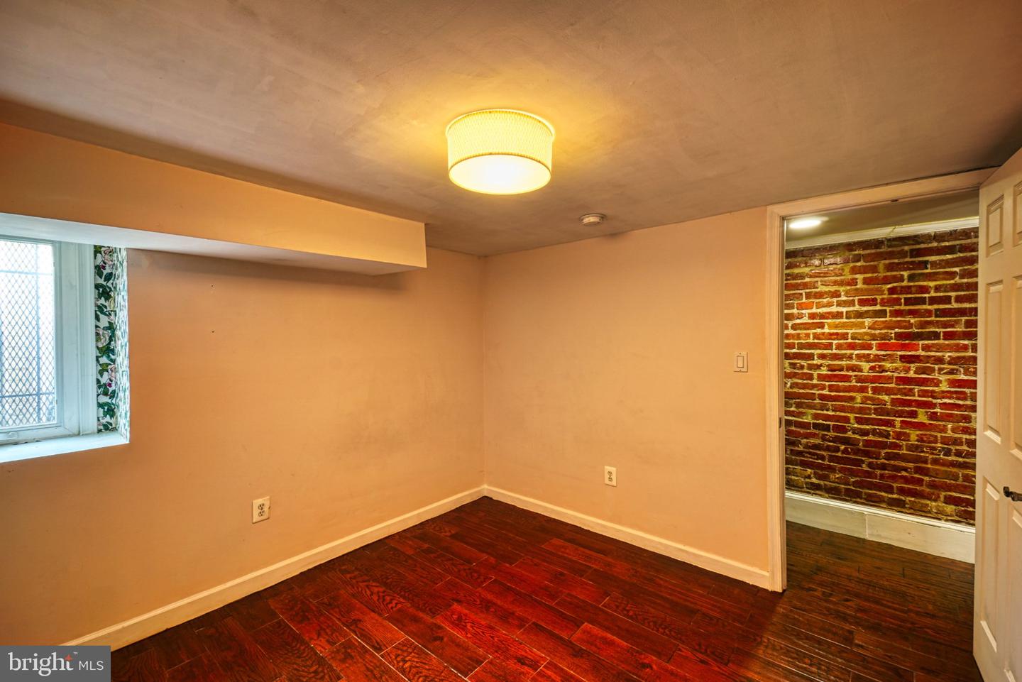 50 T St Nw #b Property Photo 14