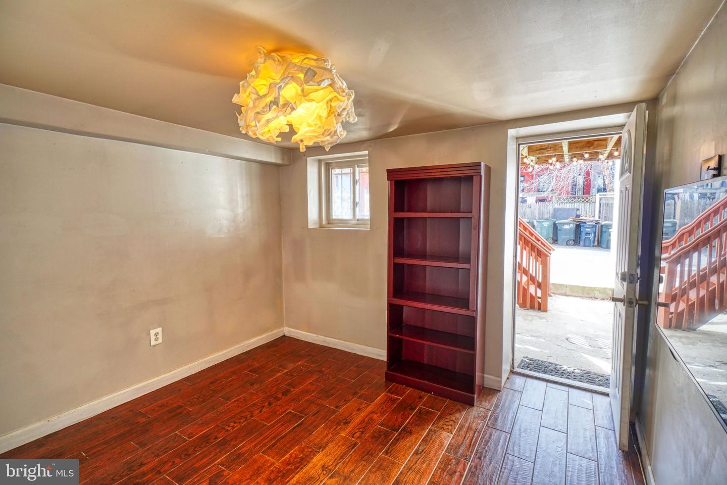 50 T St Nw #b Property Photo 18