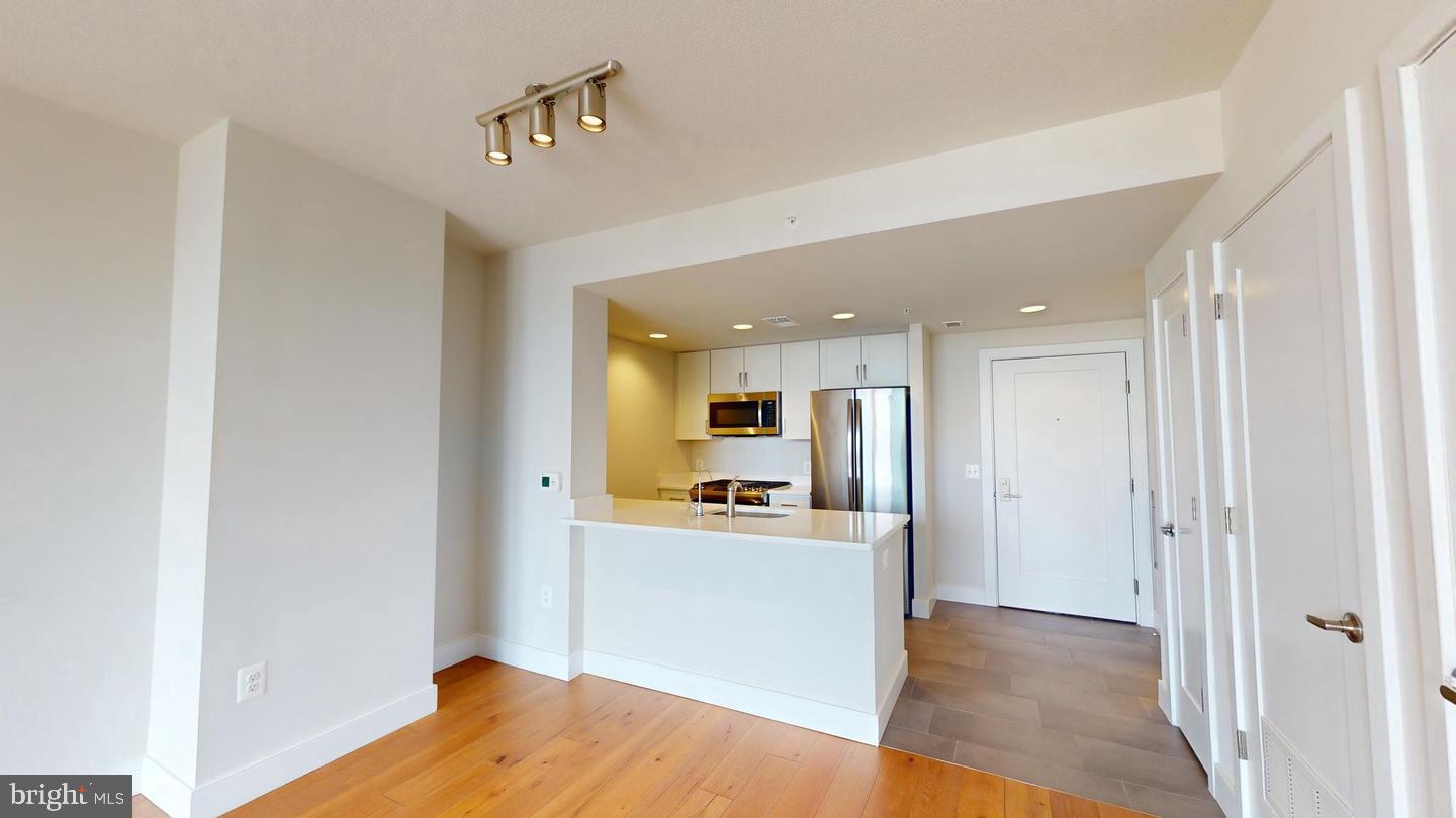 50 Florida Ave Ne #823 Property Photo 2