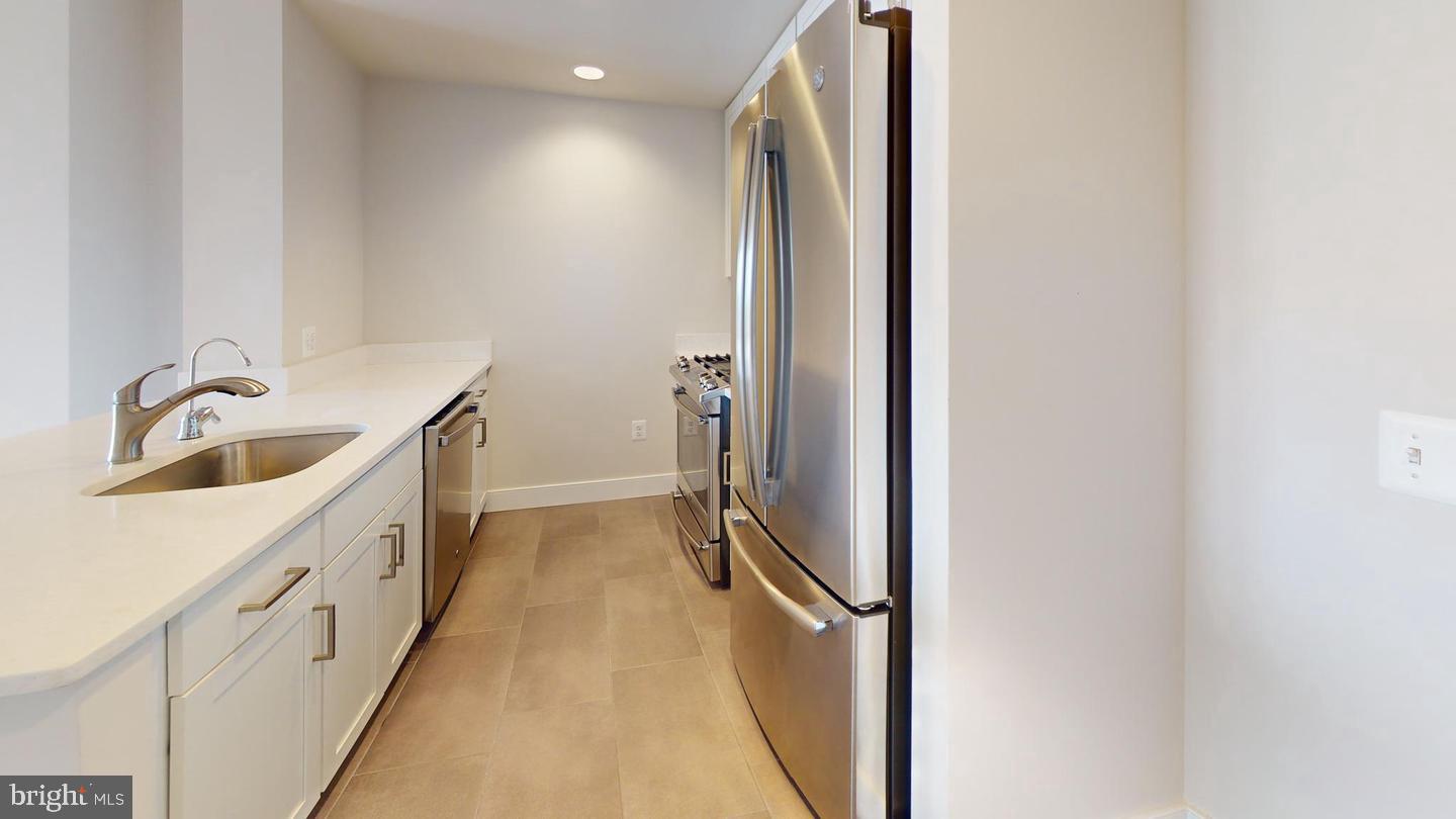 50 Florida Ave Ne #823 Property Photo 4