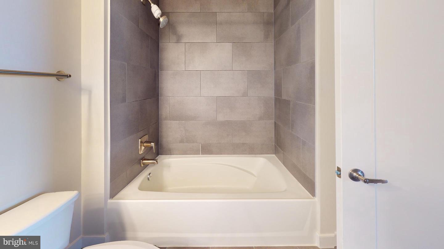 50 Florida Ave Ne #823 Property Photo 11