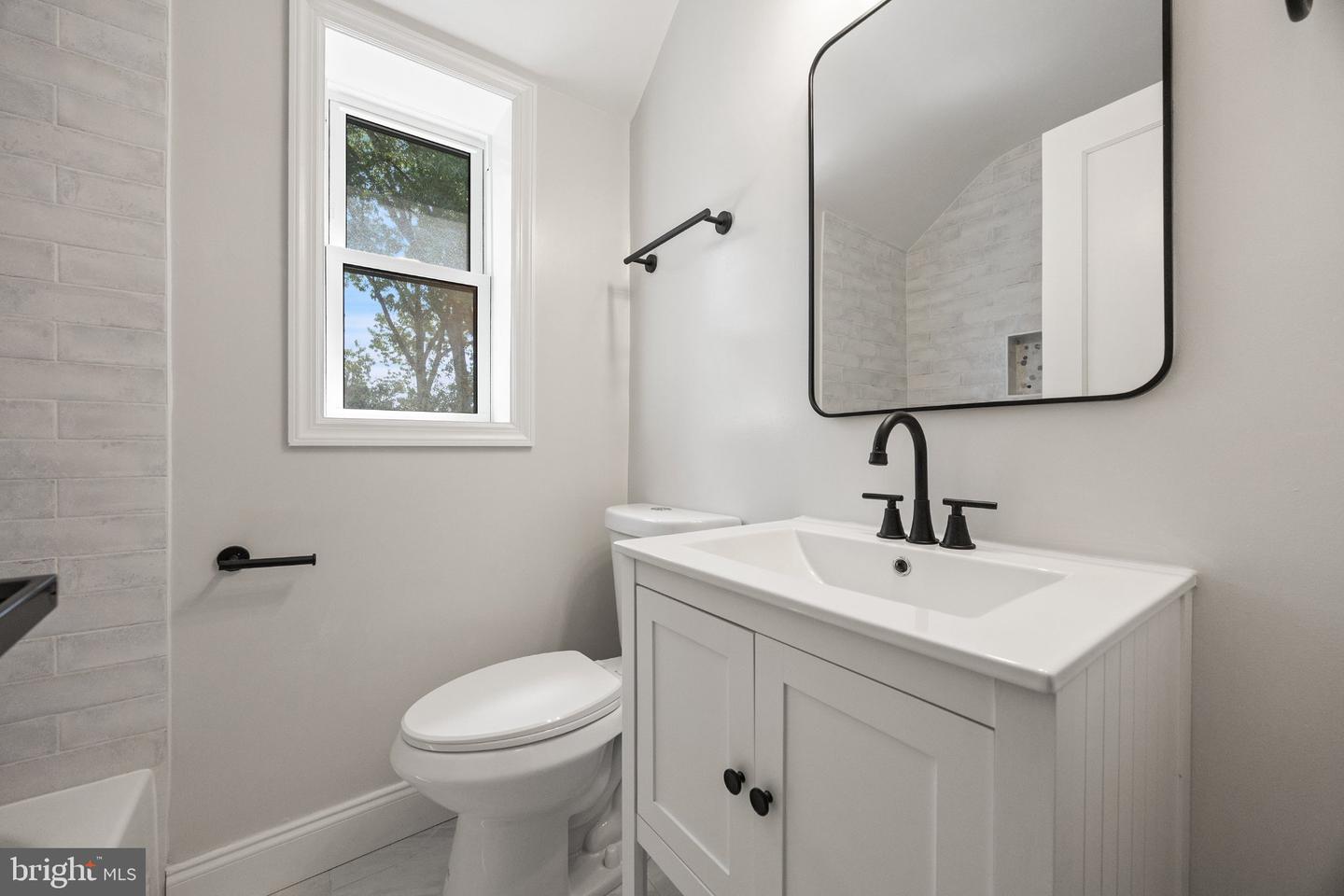 1601 Hamlin St Ne Property Photo 17