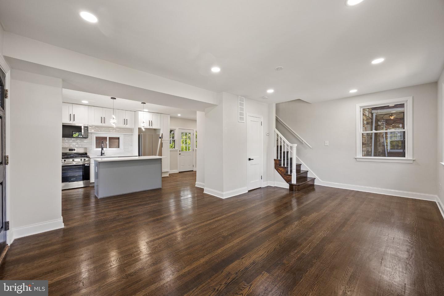 1601 Hamlin St Ne Property Photo 27