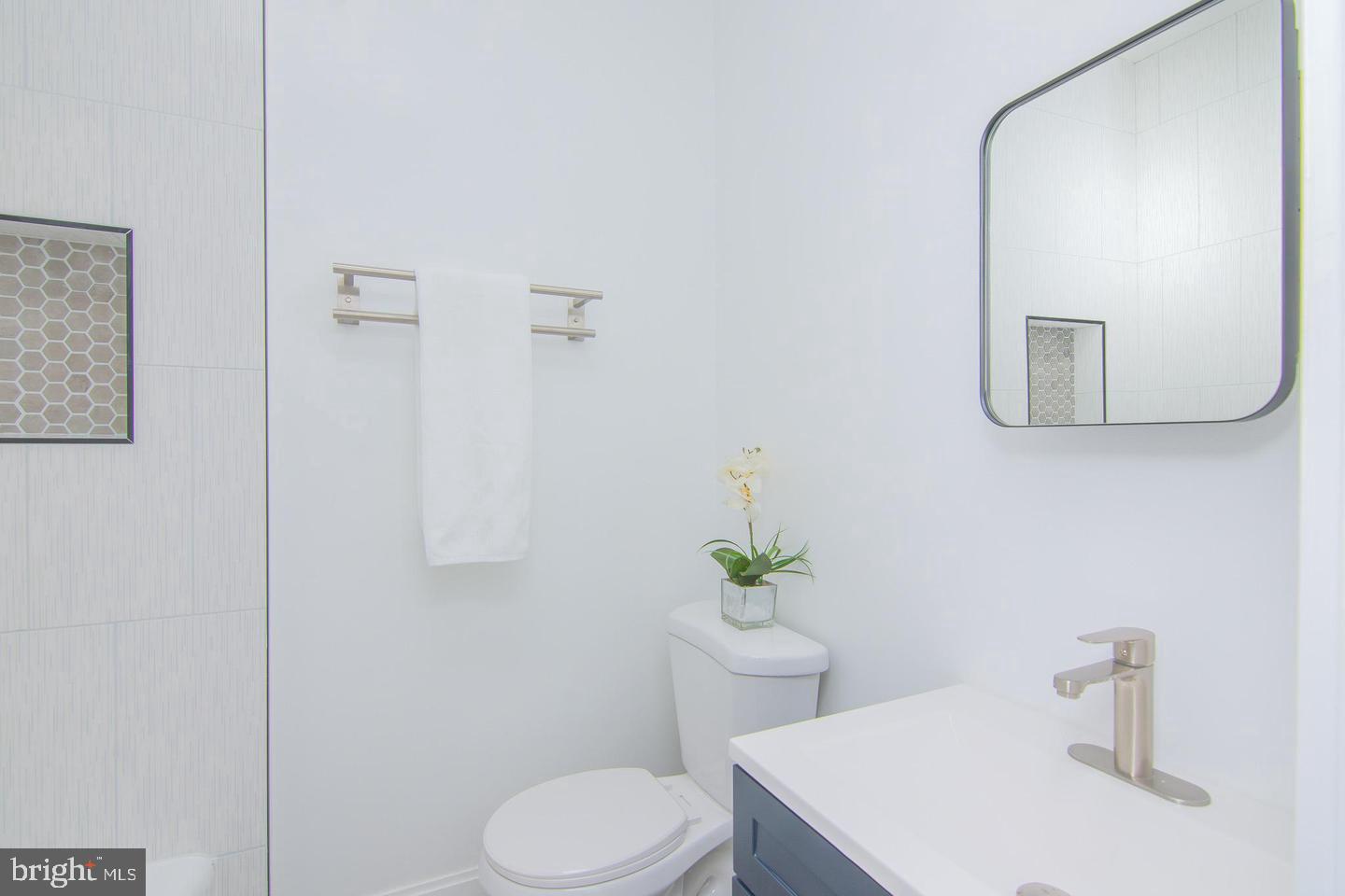 1629 West Virginia Ne #3 Property Photo 5