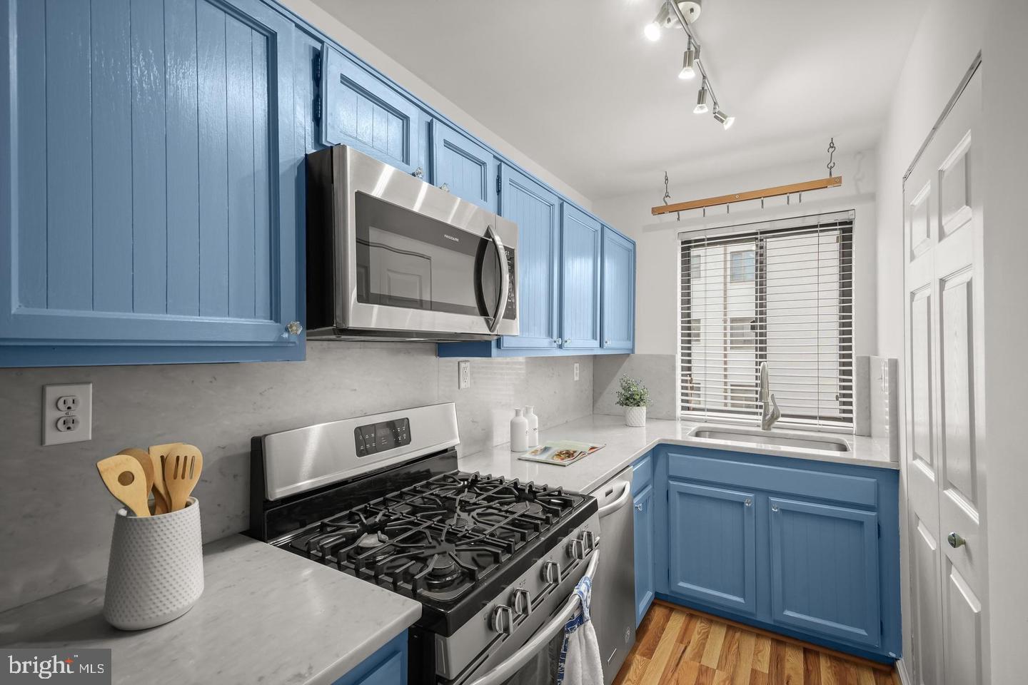 3819 Davis Pl Nw #4 Property Photo 12