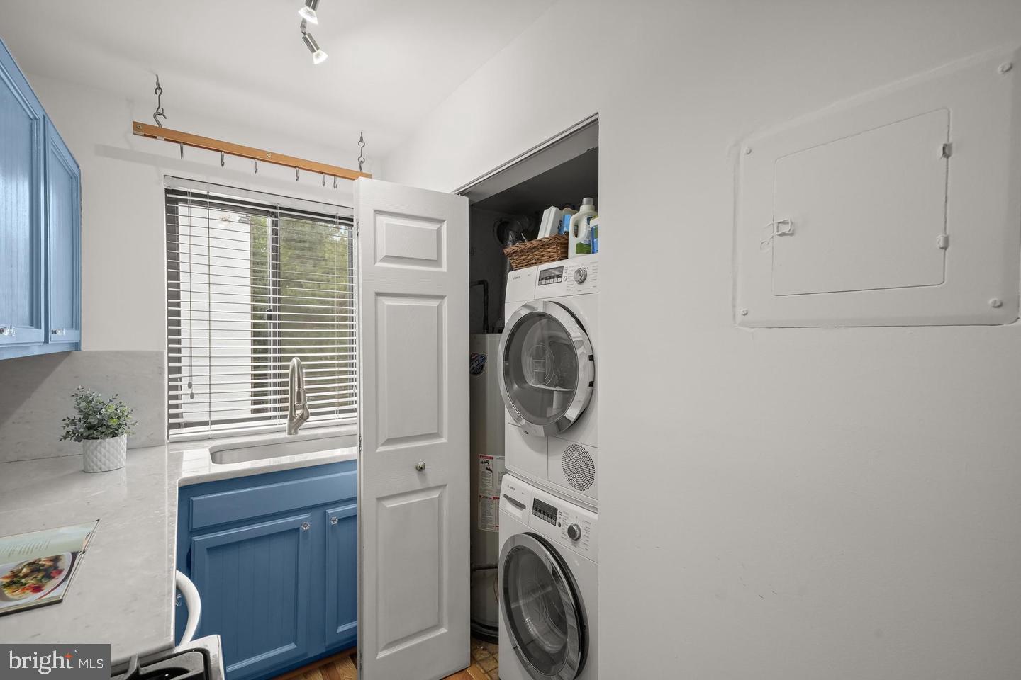 3819 Davis Pl Nw #4 Property Photo 14