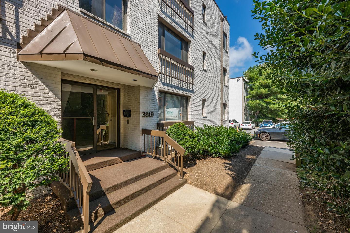 3819 Davis Pl Nw #4 Property Photo 17