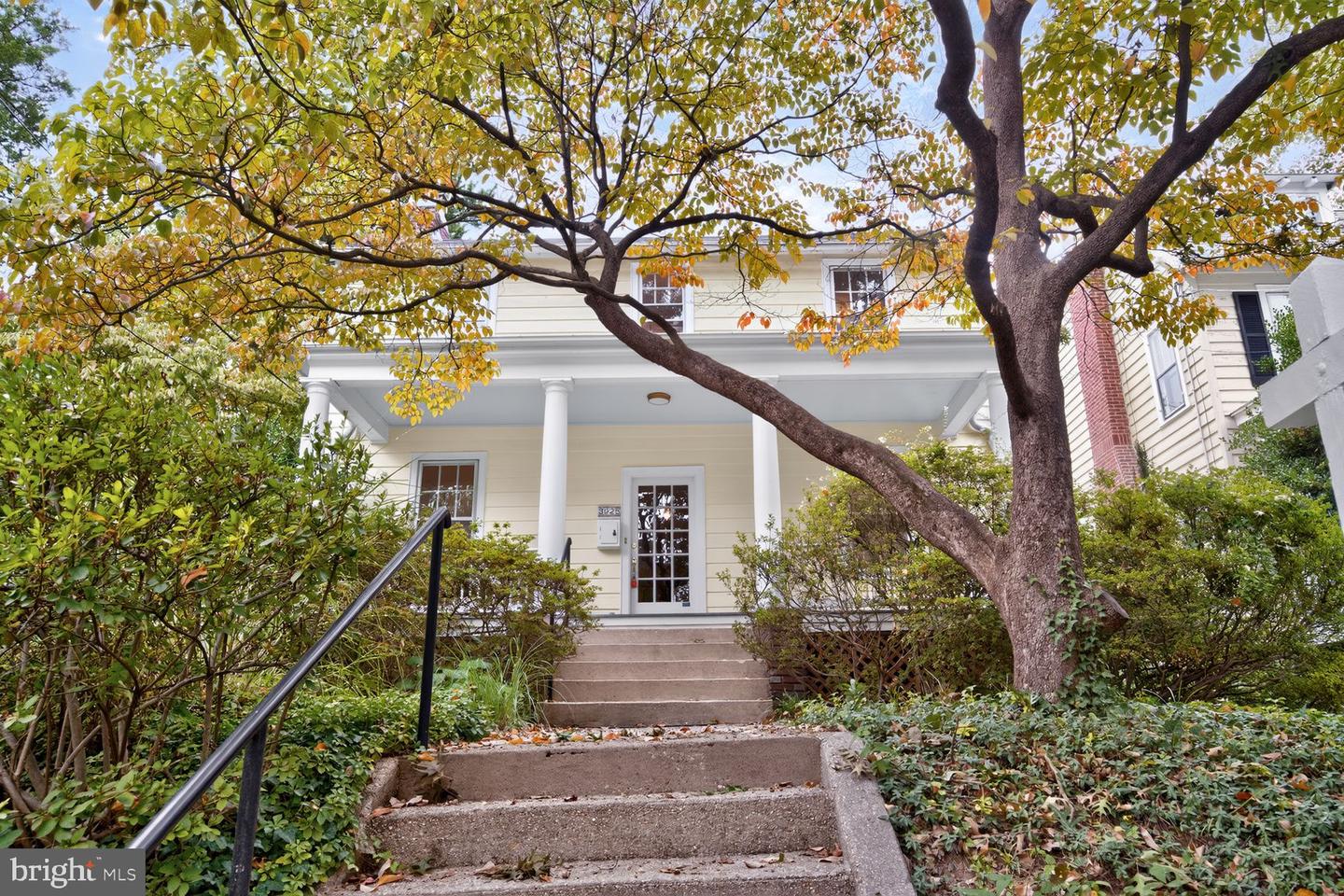 3925 MCKINLEY ST NW Property Photo 1
