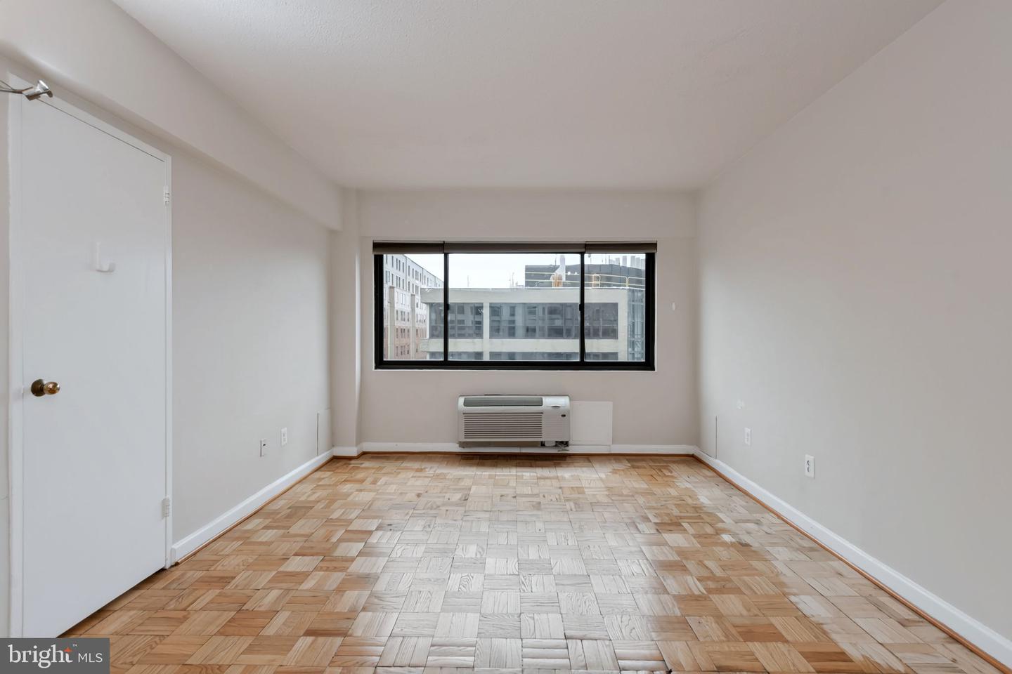 2141 I St Nw #806 Property Photo 6
