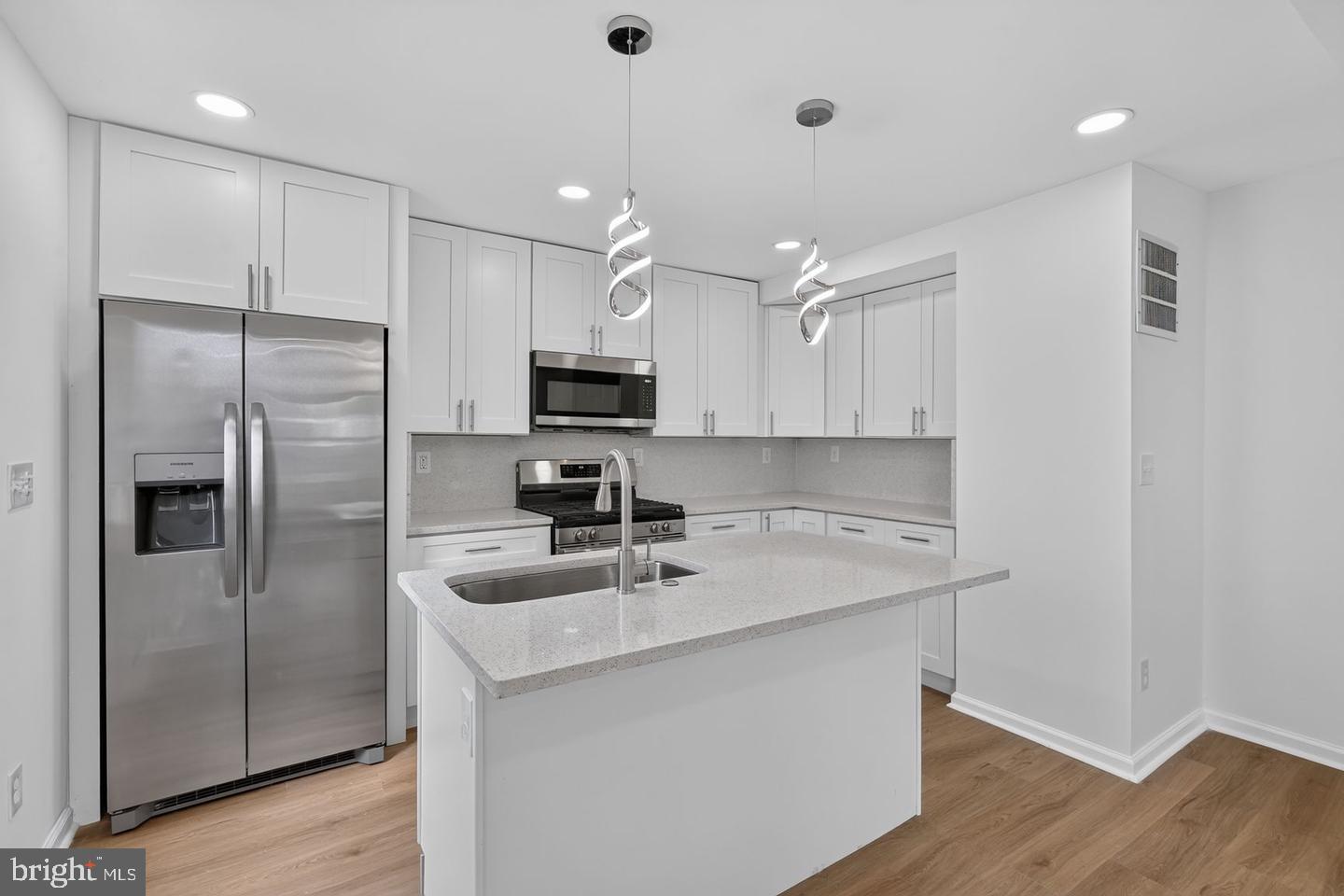 DCDC2284446 Property Photo 26