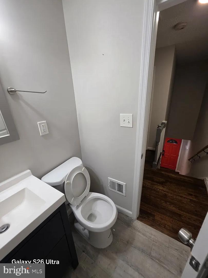 601 44th St Ne Property Photo 6