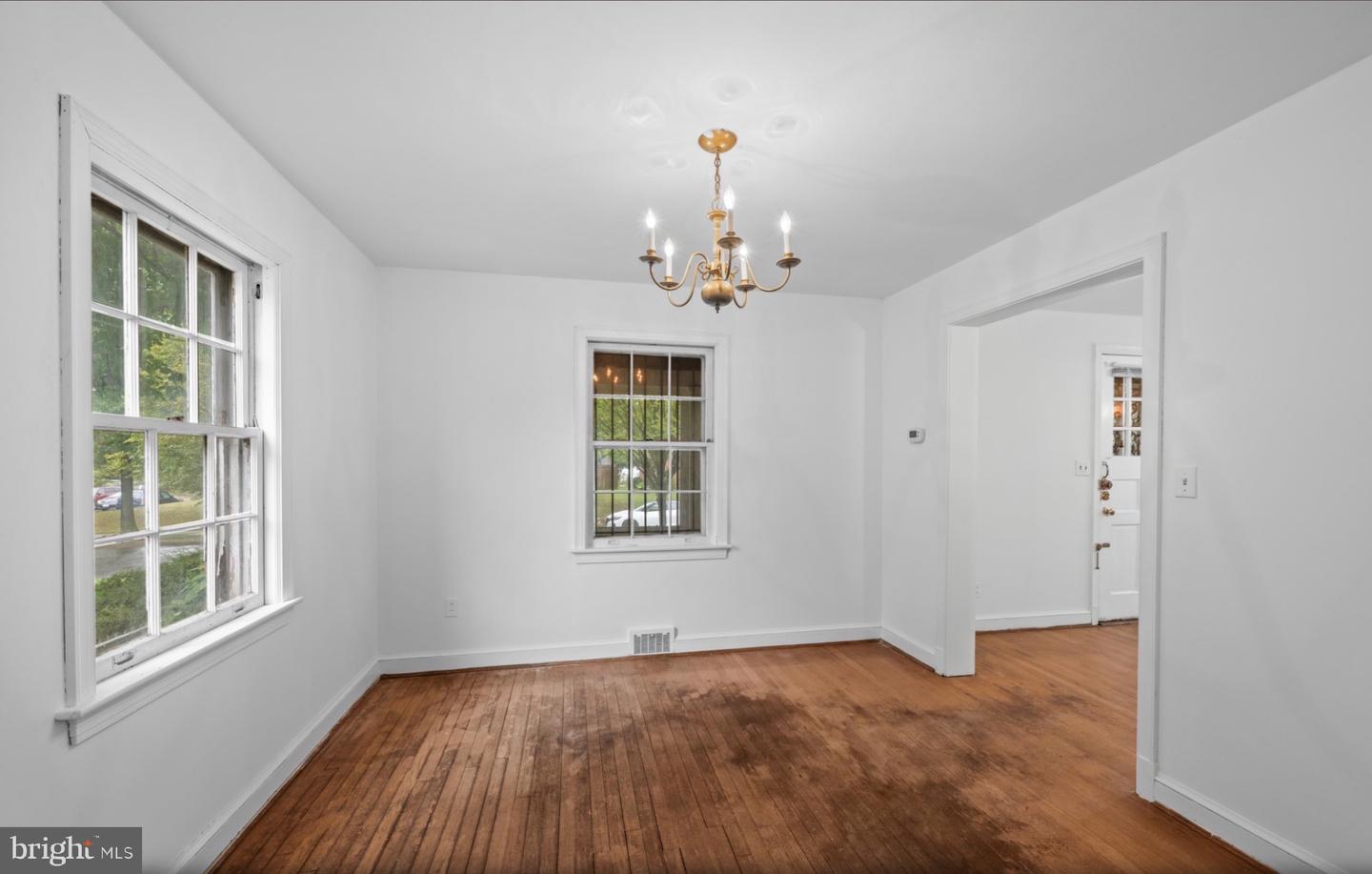 1912 Varnum St Ne Property Photo 4