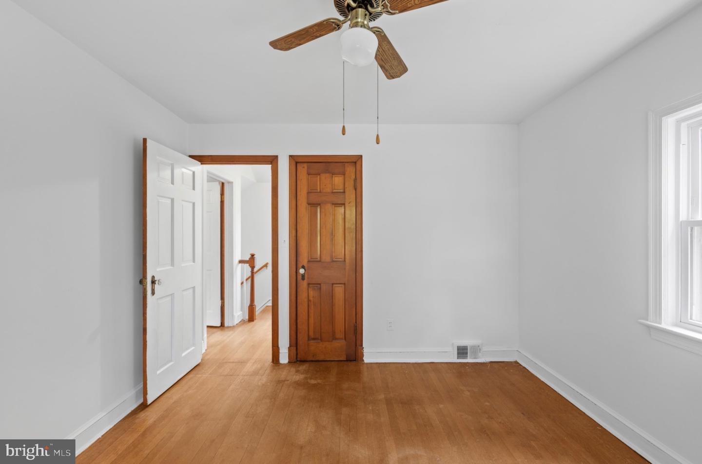 1912 Varnum St Ne Property Photo 8