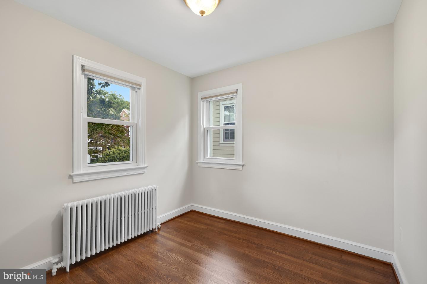5504 30th Pl Nw Property Photo 25
