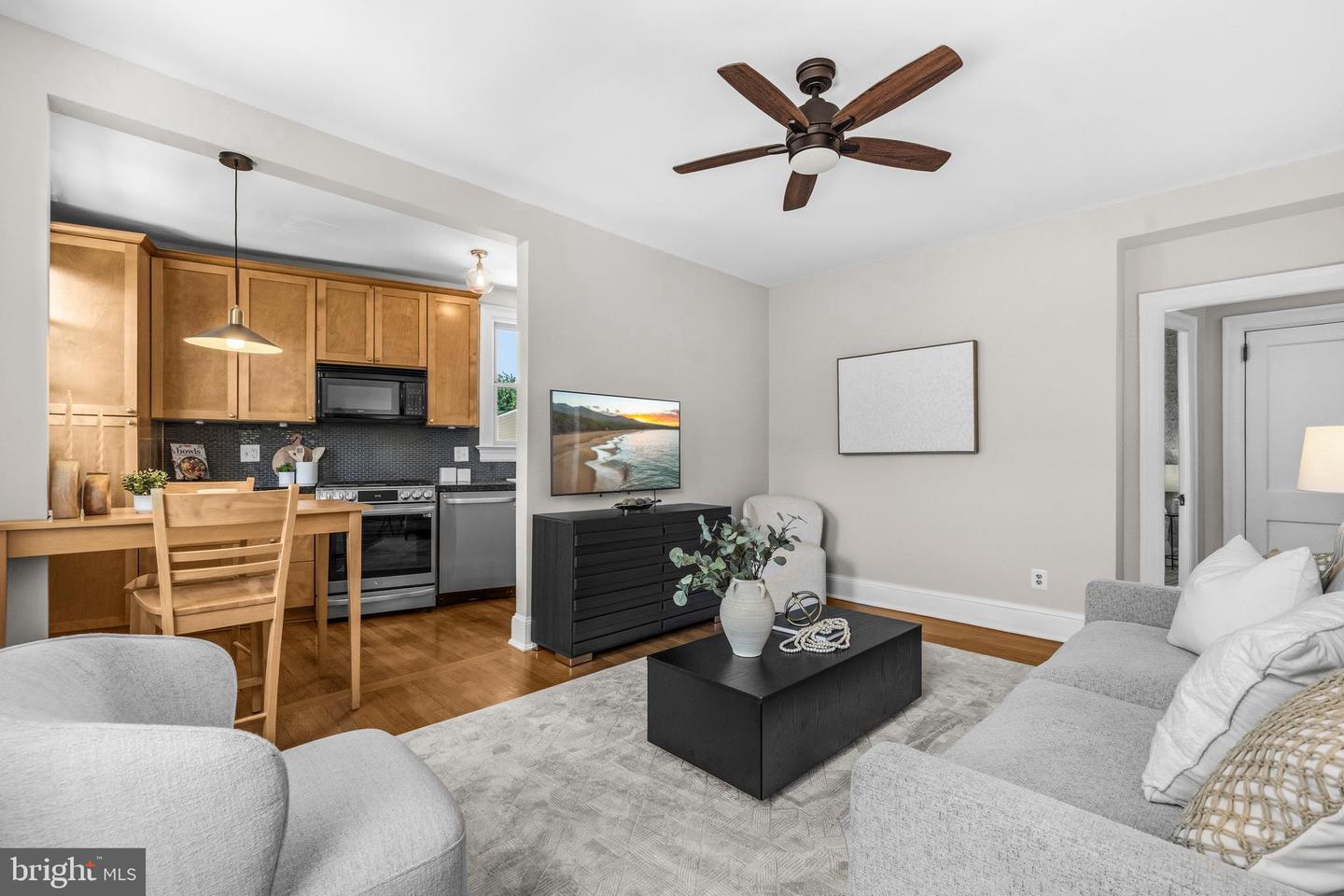 1875 Mintwood Pl Nw #36 Property Photo 6