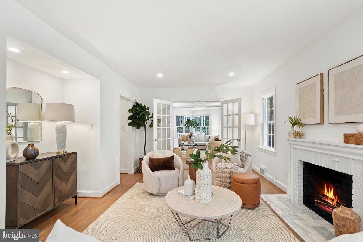 4512 Van Ness St Nw Property Photo 6