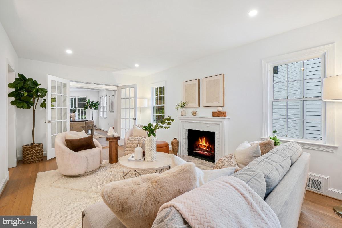 4512 Van Ness St Nw Property Photo 6