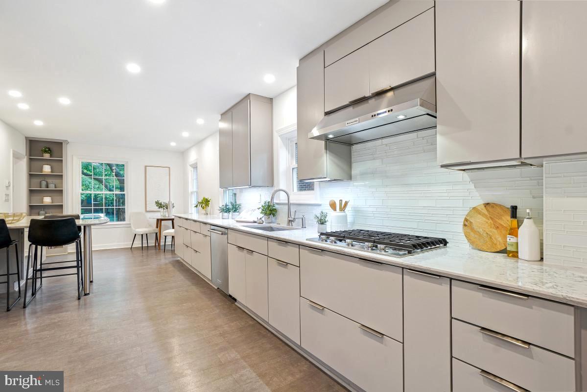 4512 Van Ness St Nw Property Photo 18