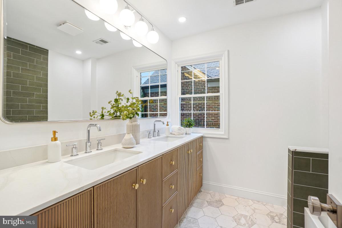 4512 Van Ness St Nw Property Photo 36
