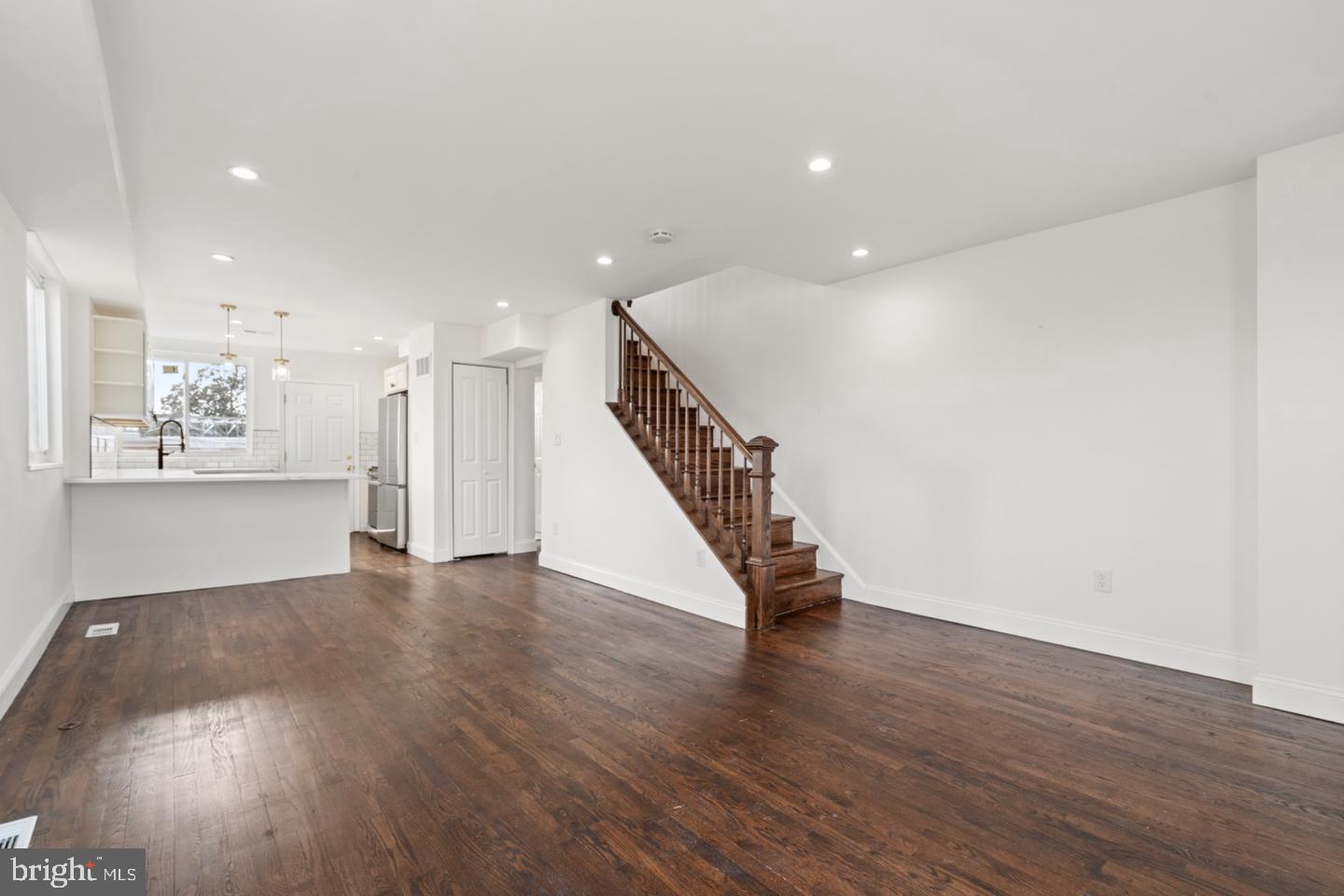 1261 Gallatin St Ne Property Photo 5