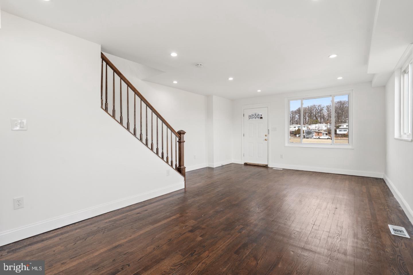 1261 Gallatin St Ne Property Photo 6