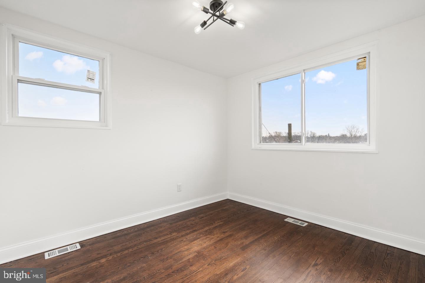 1261 Gallatin St Ne Property Photo 23