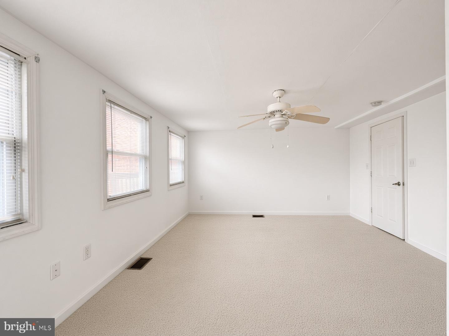 1018 45th St Ne Property Photo 23
