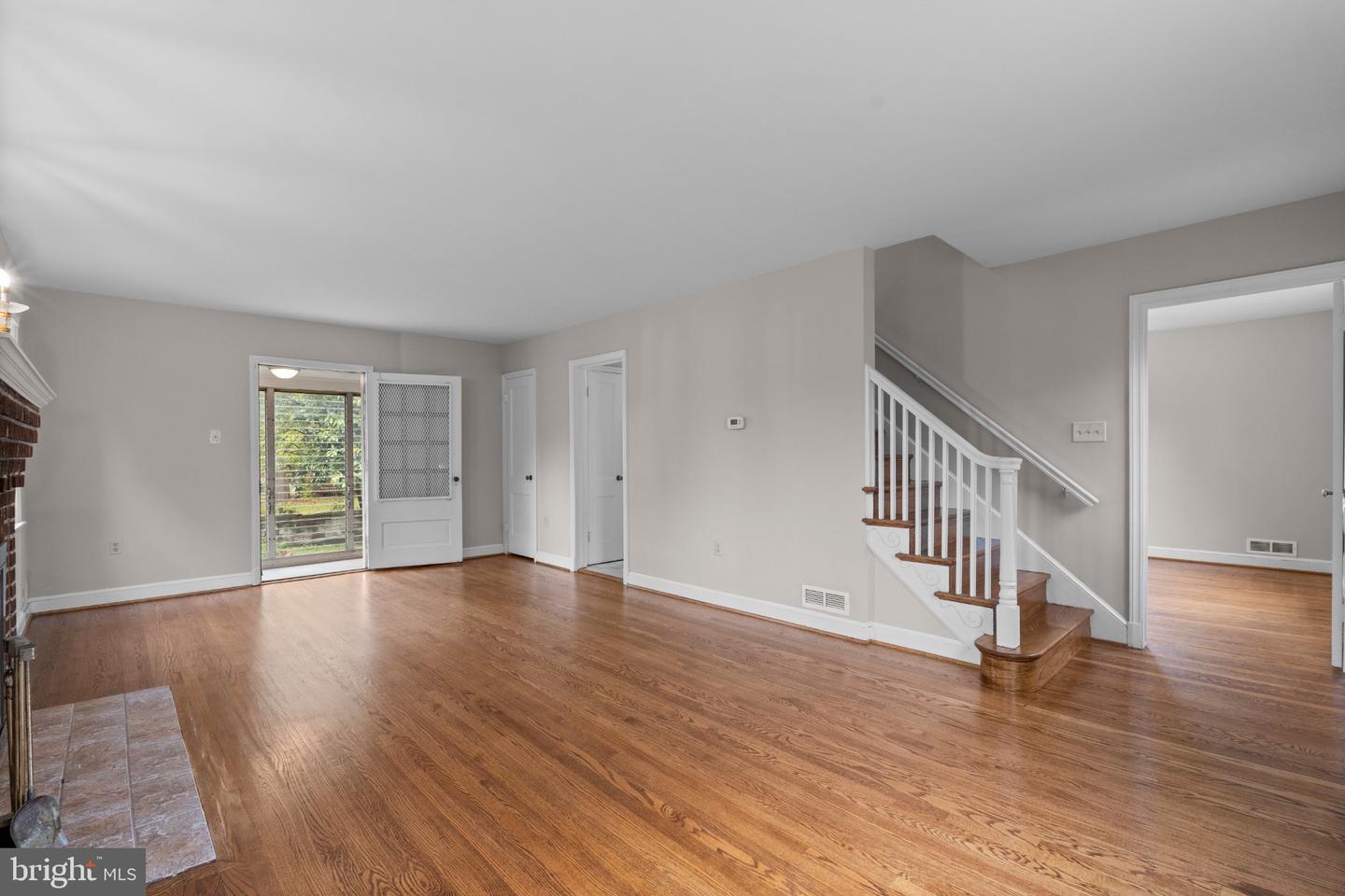 4416 Nash St Ne Property Photo 4