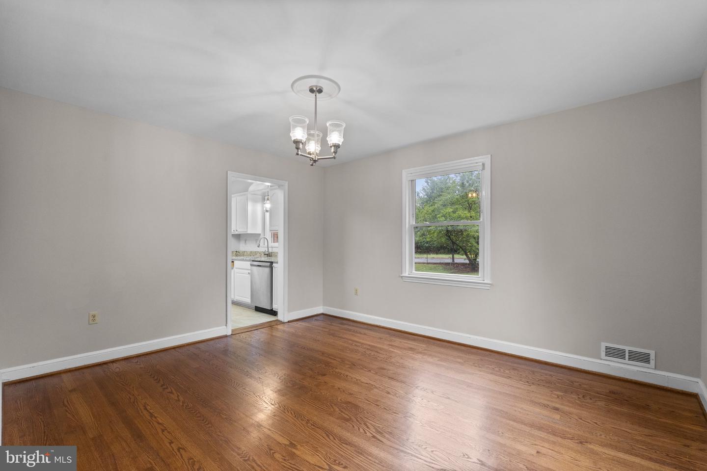 4416 Nash St Ne Property Photo 13