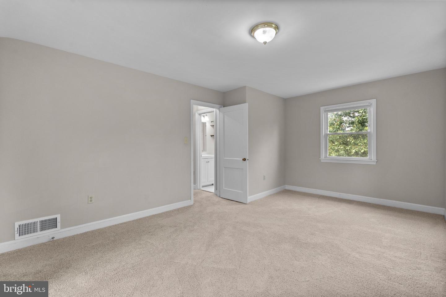 4416 Nash St Ne Property Photo 20