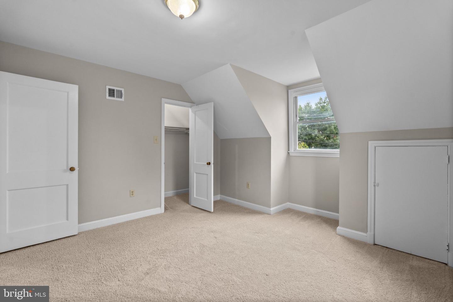 4416 Nash St Ne Property Photo 28