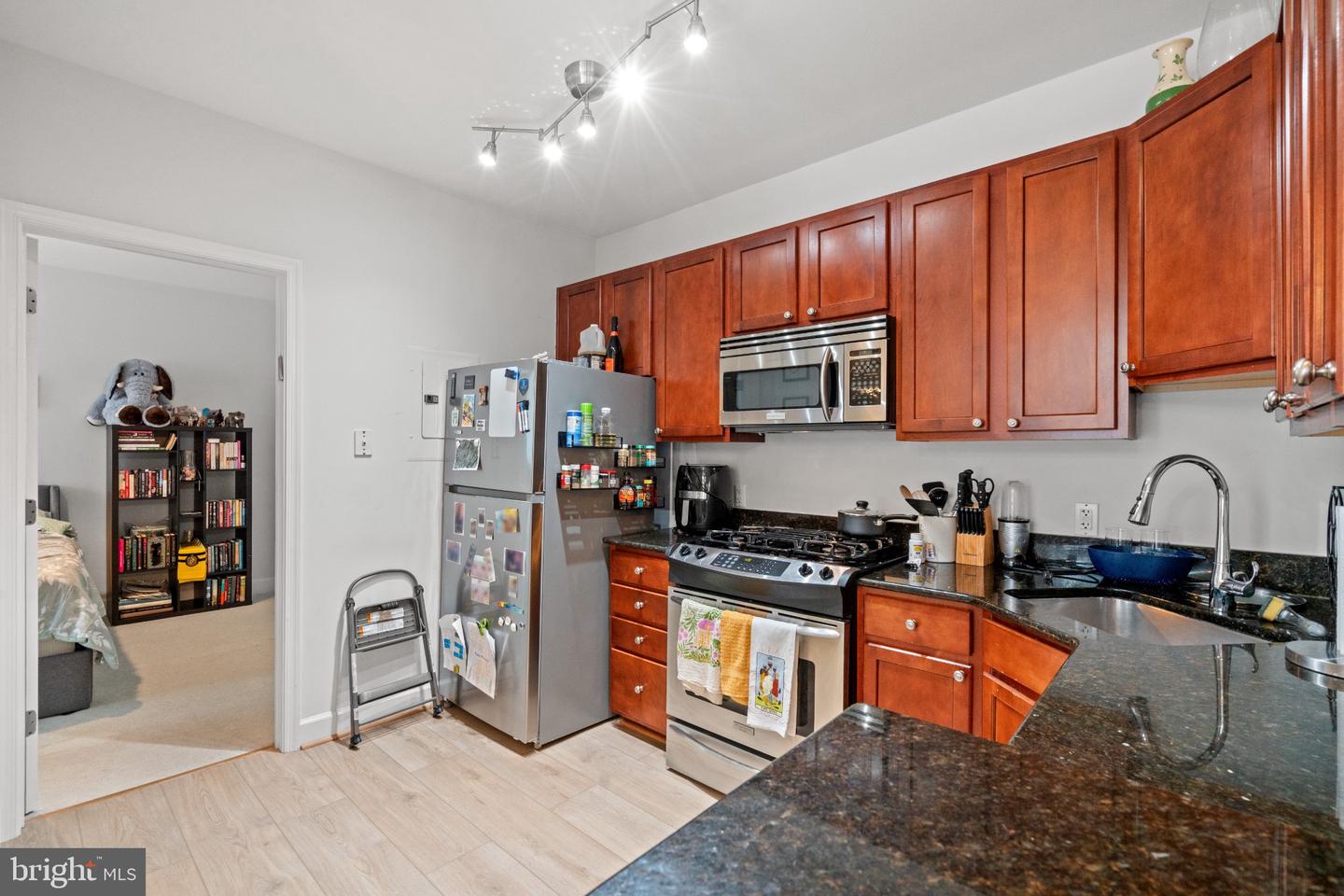 1418 W Nw #403 Property Photo 16