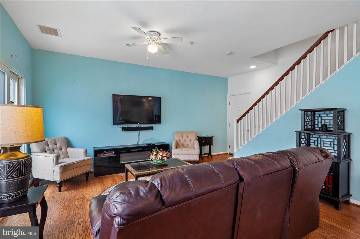 343 Cedar St Nw #316 Property Photo 15
