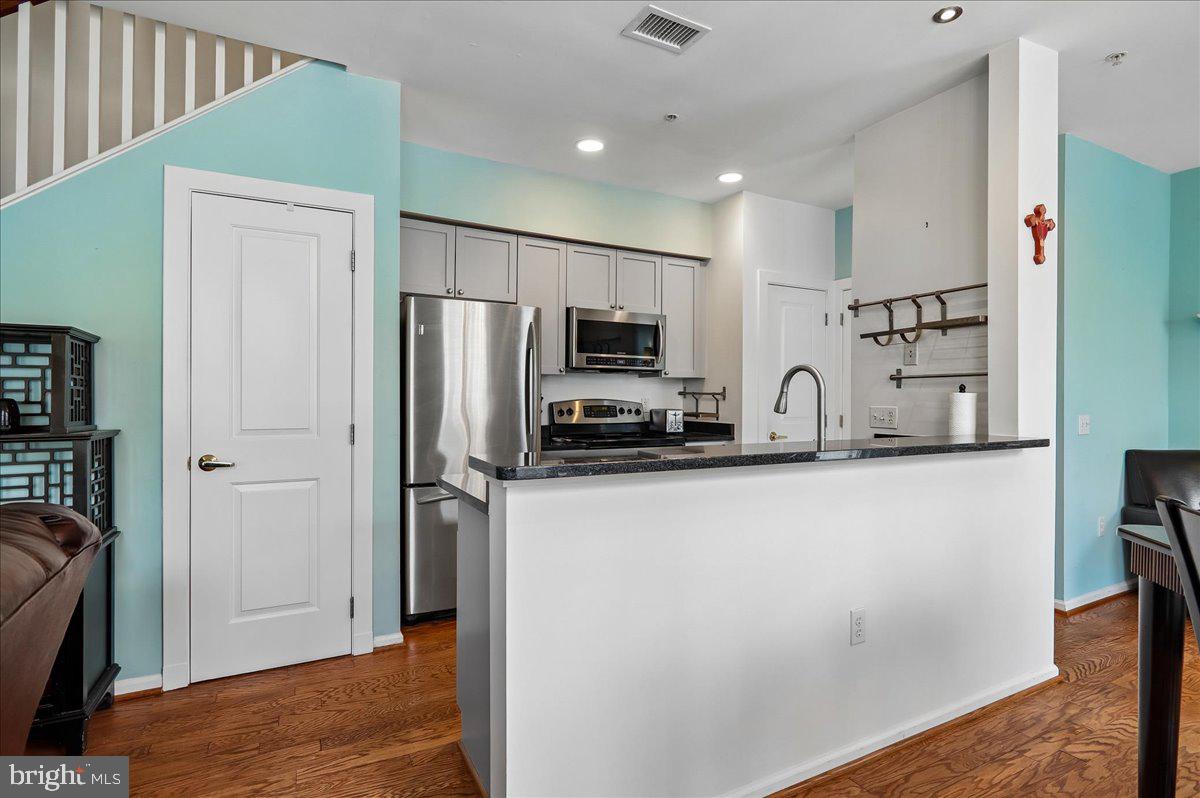 343 Cedar St Nw #316 Property Photo 21
