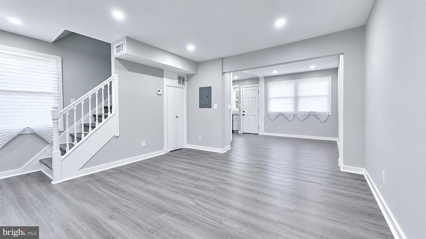 DCDC2284826 Property Photo 3