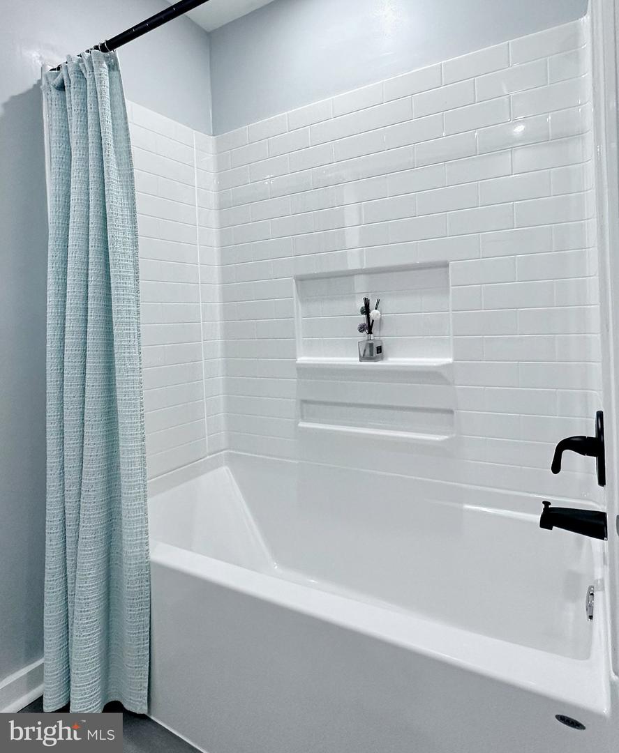 DCDC2284826 Property Photo 14