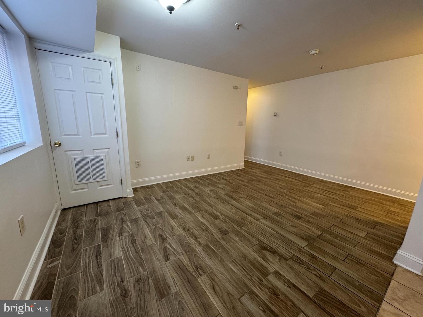4110 Ames St Ne #14 Property Photo 2