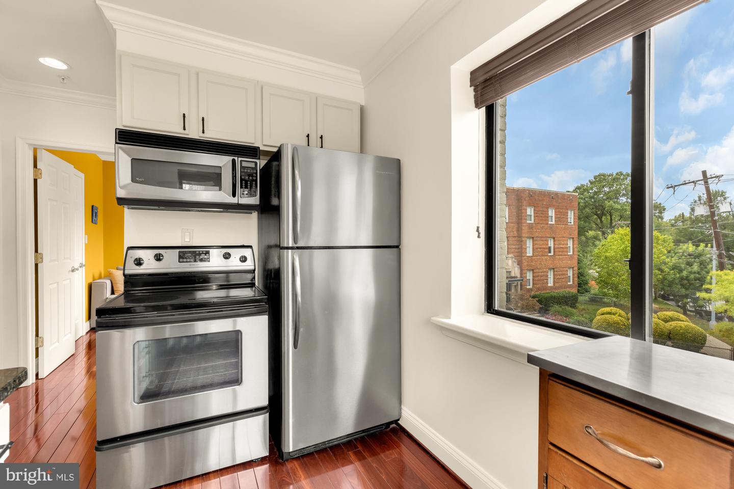 5754 Colorado Ave Nw #202 Property Photo 9
