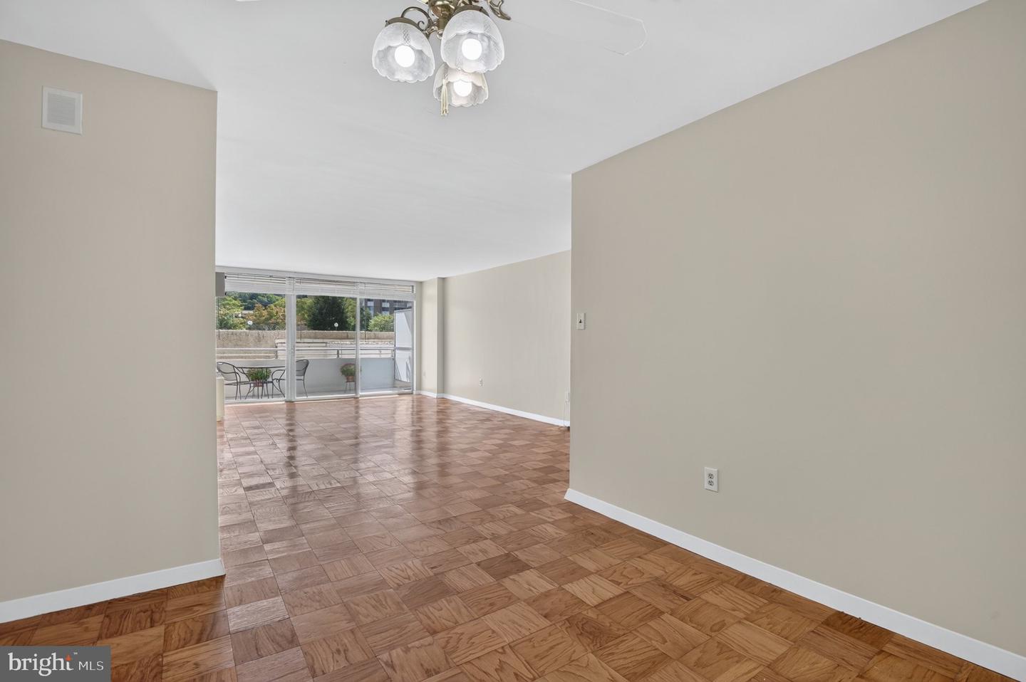 3001 Veazey Ter Nw #619 Property Photo 15
