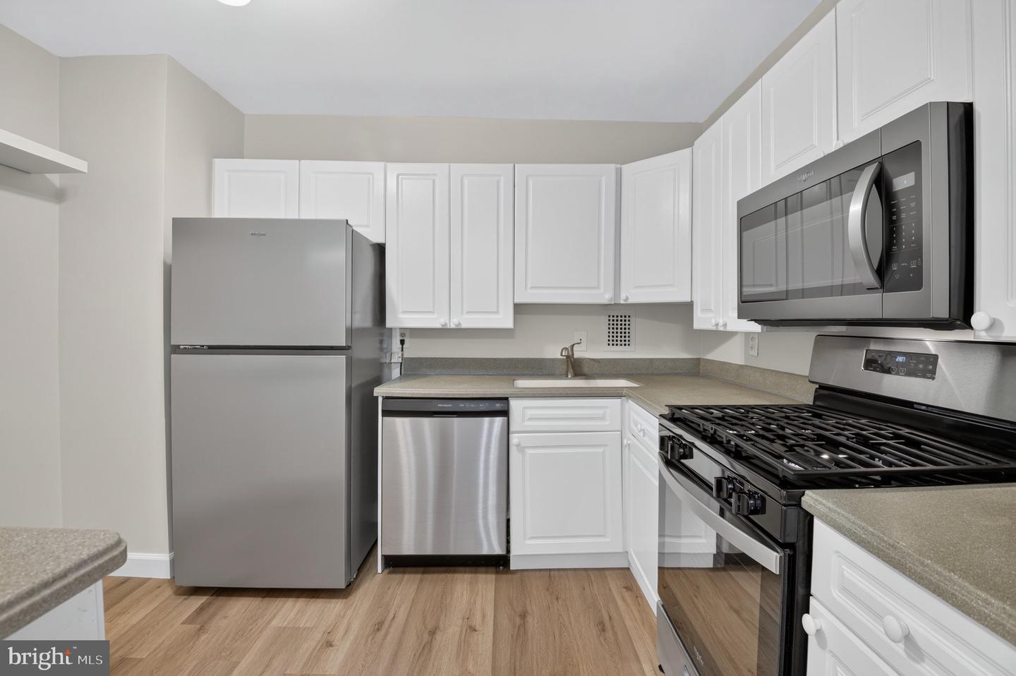 3001 Veazey Ter Nw #619 Property Photo 18