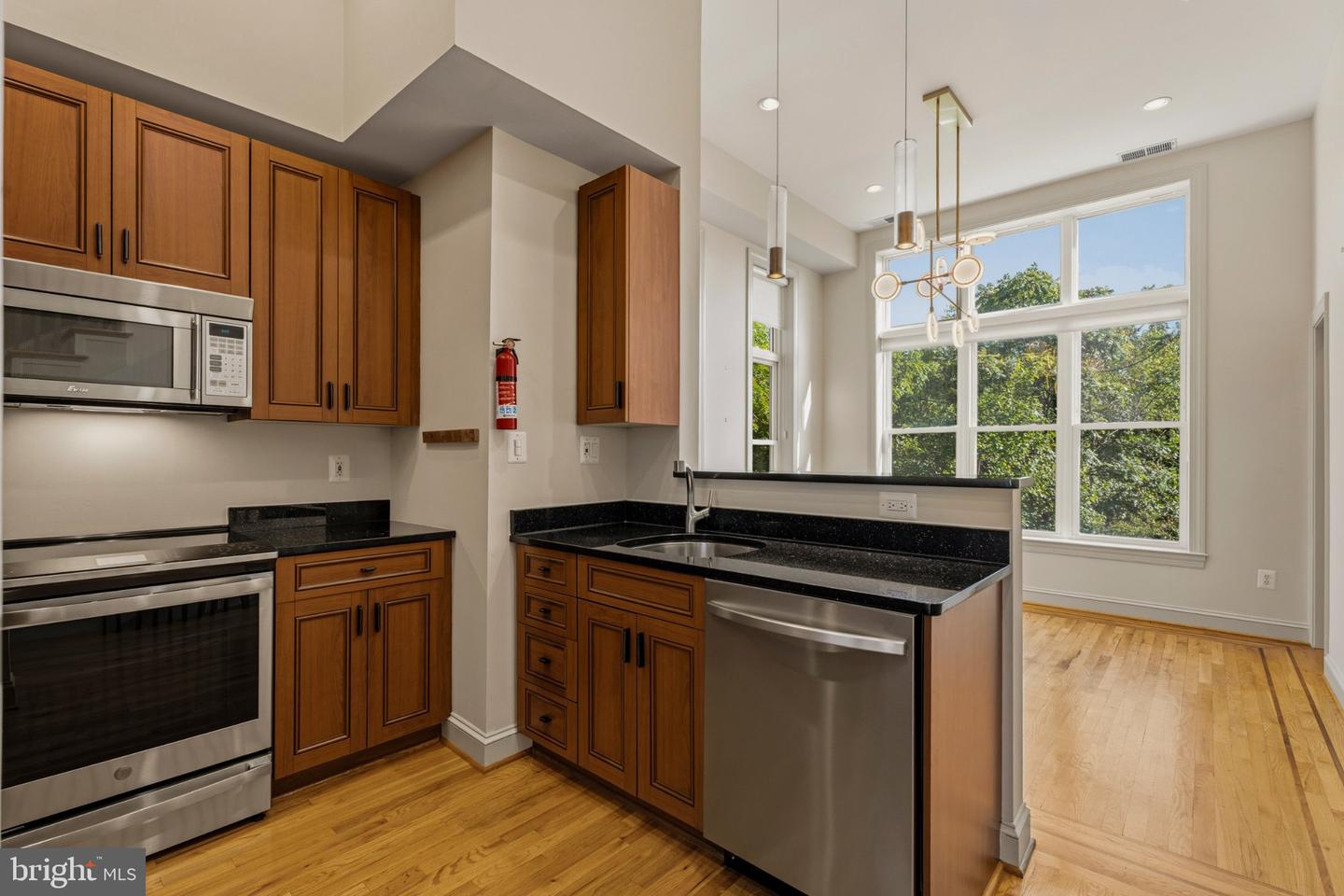 1328 Park Rd Nw #d Property Photo 13