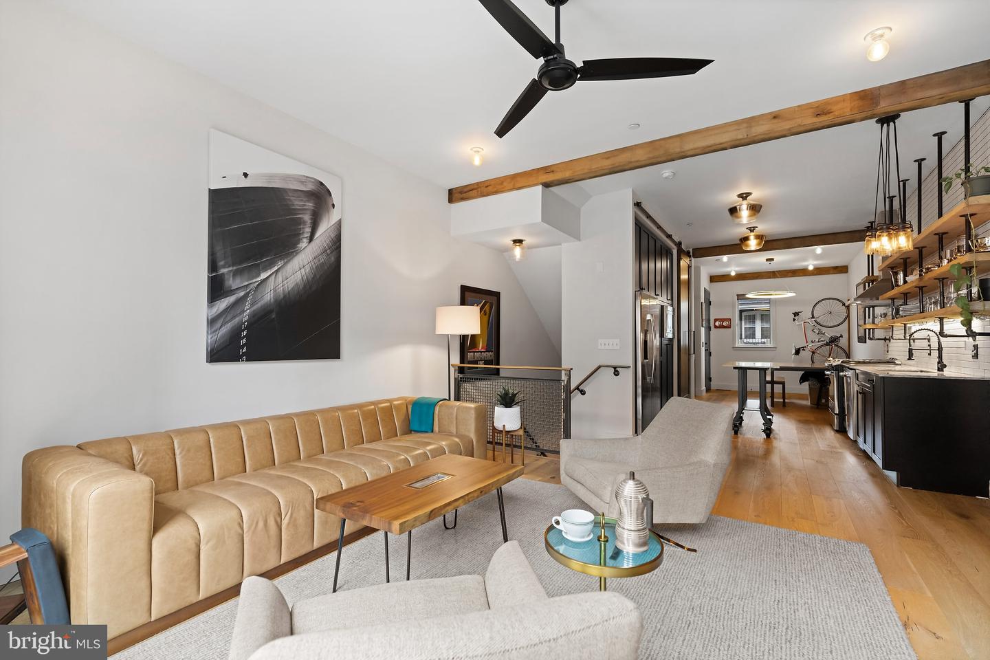 770 Girard St Nw #1e Property Photo 6